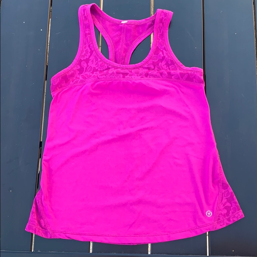 AEO Top